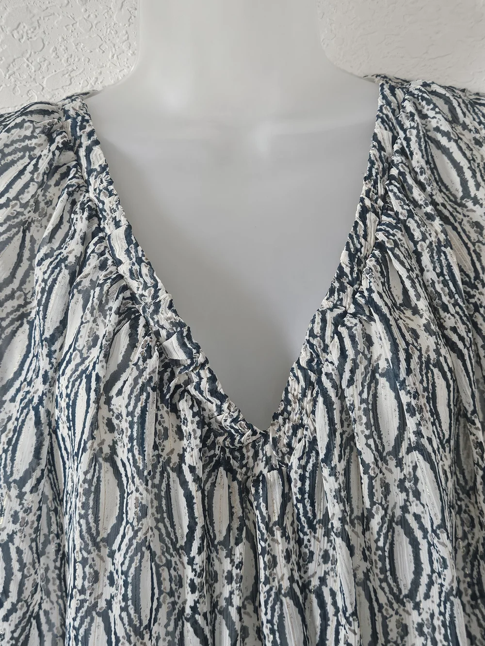 Zara M Blue Cream Abstract Print Metallic Gold Stripe Balloon Sleeve Blouse